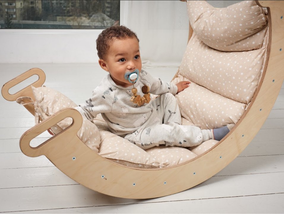 Bujak Drewniany Montessori + Poduszka – Przyrządy Wspinaczkowe dla Dzieci 1-7 lat